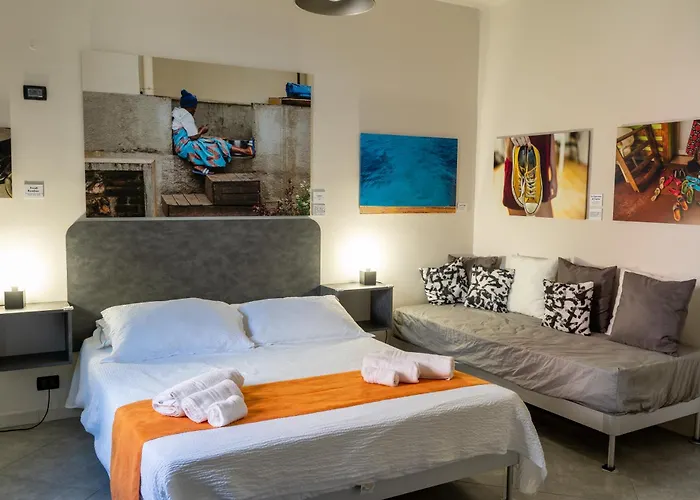 Click Art & Room